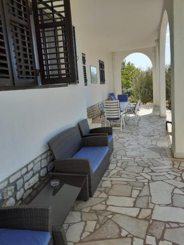 Apartments by the sea Rogoznica - 7499