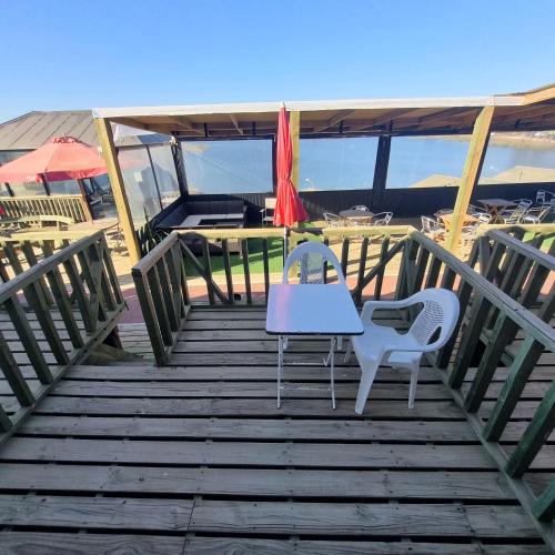 Un balcón o terraza de Max & Mar Pichilemu