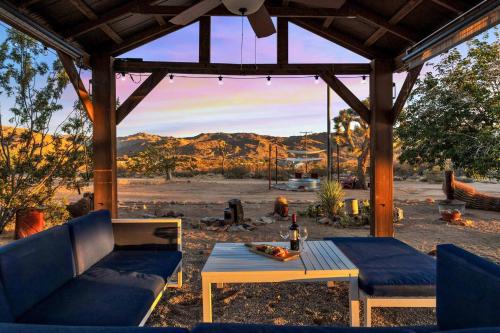 Gallery image of 5 Acres Hot Tub & Pool 3 Min To Park Game Room in Joshua Tree