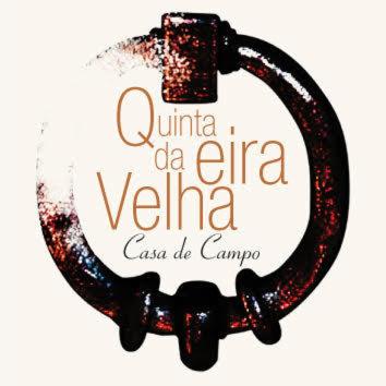 a bottle of wine with the words cuina della vena valanca at Quinta da Eira Velha in Aldeia do Mato