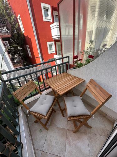 Balkón nebo terasa v ubytování Apartmani Jedro