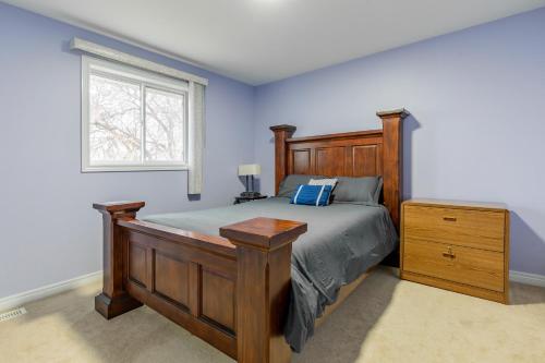 Ένα ή περισσότερα κρεβάτια σε δωμάτιο στο Beautiful 3 bedroom unit