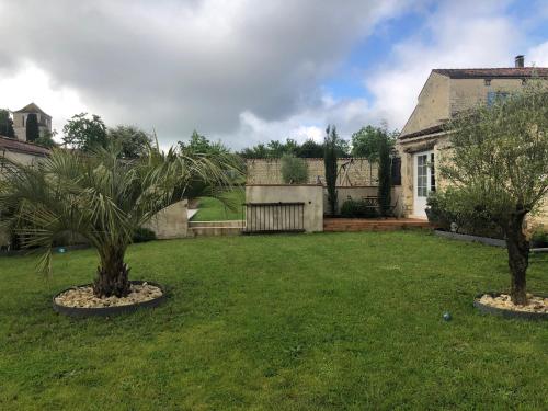 Photo de la galerie de l'établissement Chambre Au clos des auges, à Saint-Saturnin-du-Bois