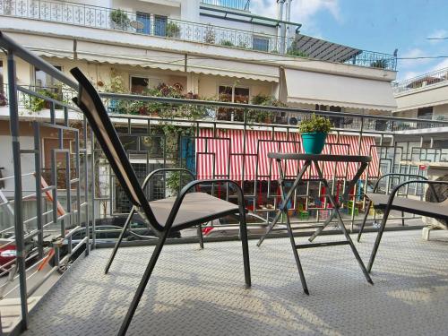 Athens Vibe in Historic Center