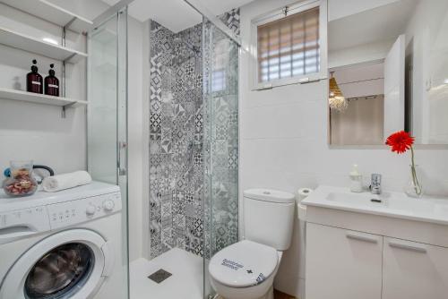 Koupelna v ubytování Vistamarina 403A By IVI Real Estate