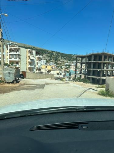 Uma vista da montanha tirada do apartamento 