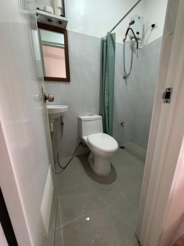 Un baño de Valencia Pool studio