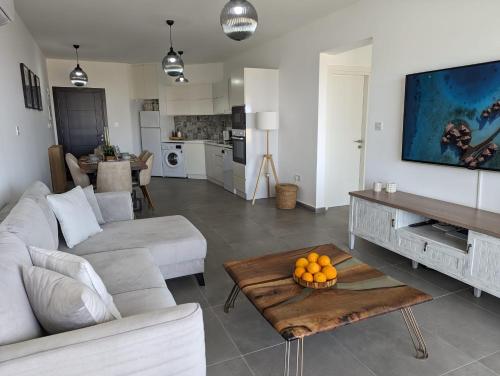 Χώρος καθιστικού στο Apartment in Aphrodite Park Residence