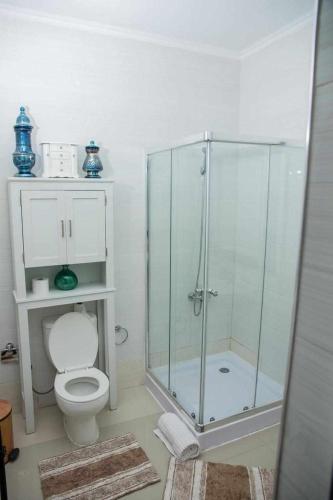 Salle de bains dans l'établissement Zeyden Place Apt 2