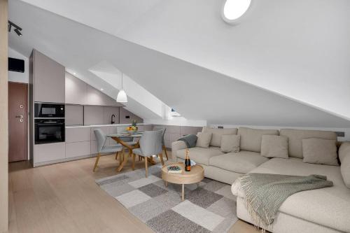 Penthouse Nikolina-50m to beach! - Makarska Exklusiv