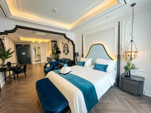 Postel nebo postele na pokoji v ubytování TMS Luxury Residence Quy Nhơn