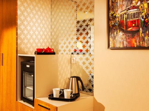 
مطبخ أو مطبخ صغير في فندق نيديا ايسينيورت 
