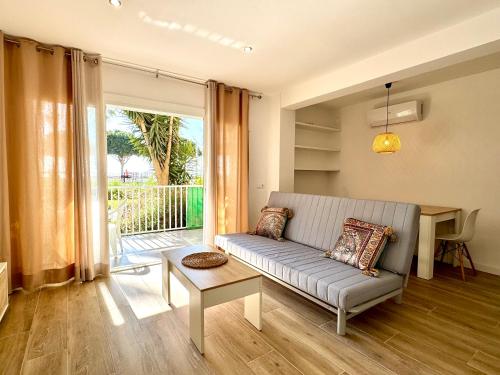 Apartamento con las vistas al mar