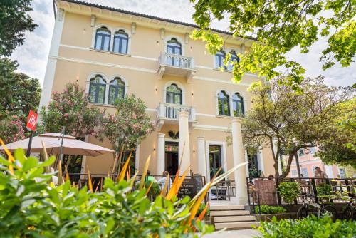 DeGrassi Boutique Garni Hotel Izola