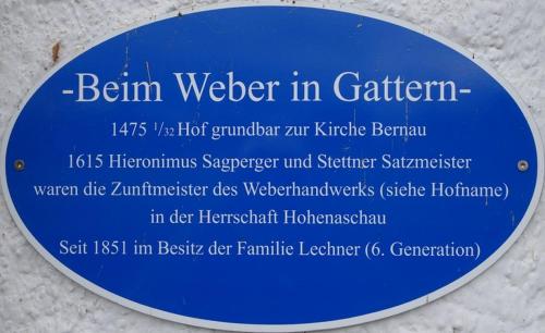 a blue sign that says benoit weiler in gaten at Ferienwohnung Lechner in Bernau am Chiemsee