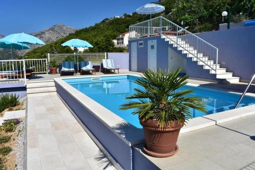 Vineyard oaza-Deluxe Apartment with Swimming pool