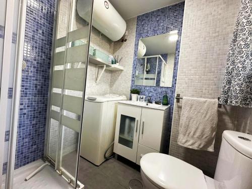 HAC - Central Studio with Terrace and Sea Views - AC, Lift, 2 min to the Pedestrian Centre