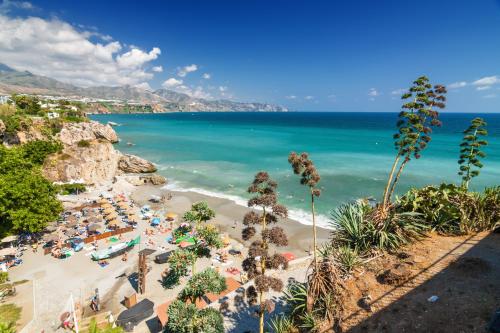 Spacious Central Apartment - South Costa, Nerja