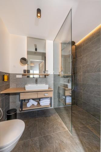 Un baño de Stockinggut by AvenidA
