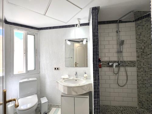STYLISH TOWNHOUSE IN BEACHFRONT COMPLEX photo 29