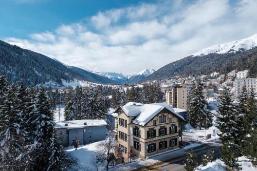 Heart of Davos apartments