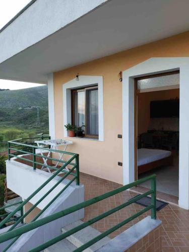 Gallery image of Andi's GuestHouse in Sarandë