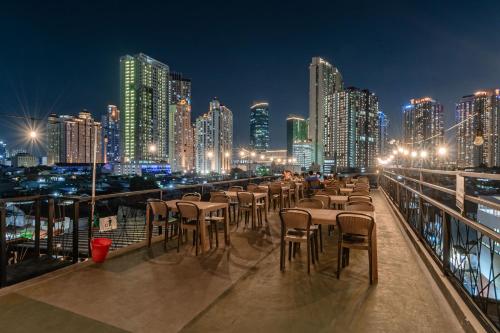 Nespecifikovaný výhled na destinaci Jakarta nebo výhled na město při pohledu z hotelu