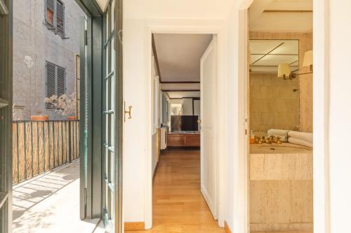 Piede Charming Apartment
