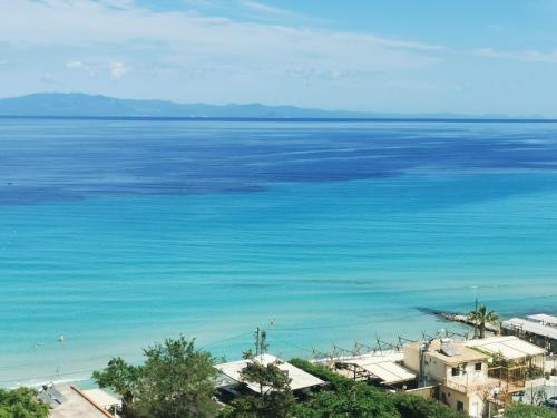 Fotografie z fotogalerie ubytování Maison Des Oliviers 4 CHAMBRES, PISCINE PRIVEE, MER, PLAGE, VILLAGE v destinaci Afitos