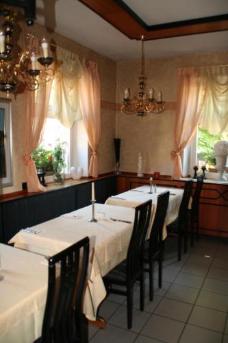 Εστιατόριο ή άλλο μέρος για φαγητό στο Restaurant Orakel