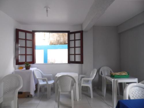 A seating area at Pousada Casa dos Sonhos