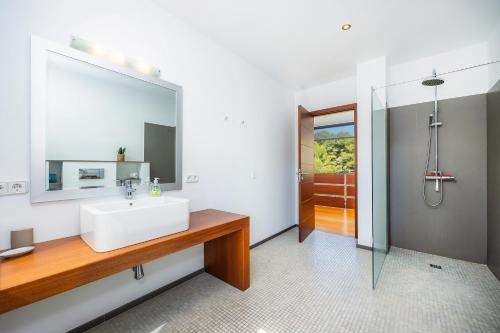 Koupelna v ubytování Villa Oasis n' Aguait
