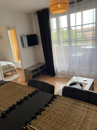 City Rose T2, Climatisation,parking privé, piscine, wifi , tout confort