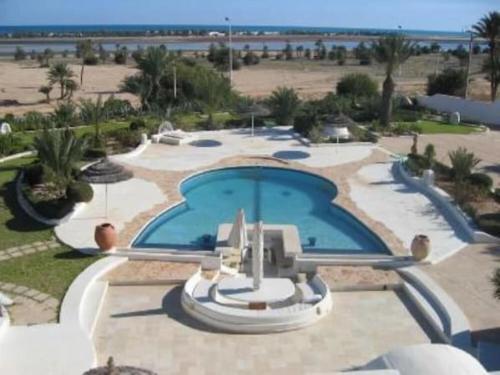 Villa Docteur ANNABI face à la Mer