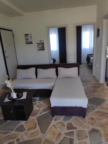 Ένα ή περισσότερα κρεβάτια σε δωμάτιο στο Harmony Luxury House