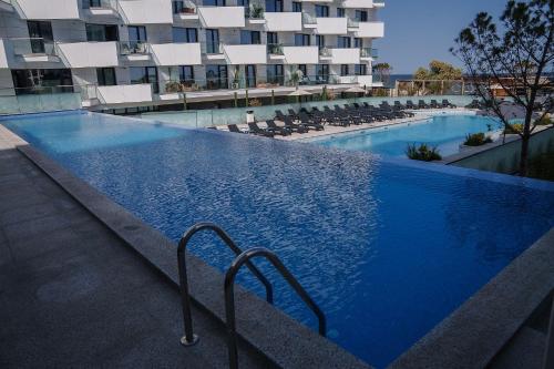 Hồ bơi trong/gần Zyra SeaSide Apartment