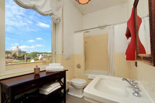 Sant'Onofrio Terrace Apartment
