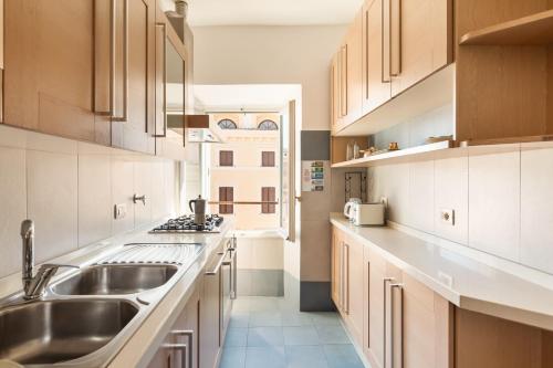 Farnese Apartment 1870