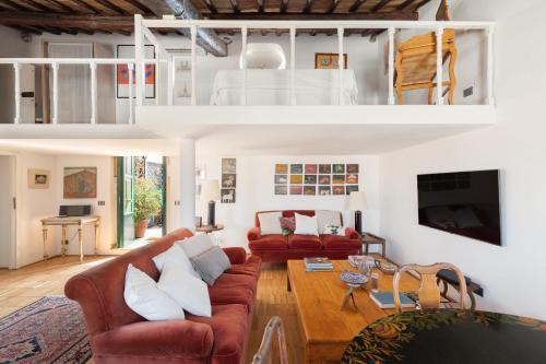 Farnese Stunning Penthouse | Romeloft