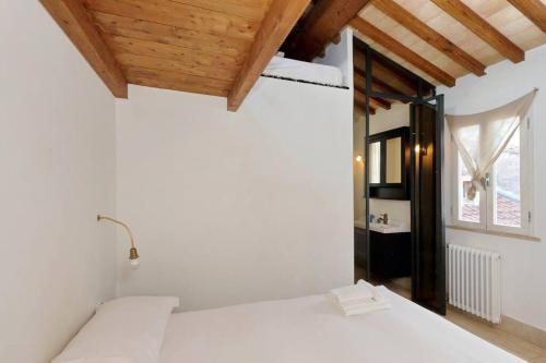 Pantheon Stylish Attic