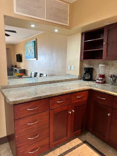 Una cocina o cocineta en Aca Suites Ixtapa