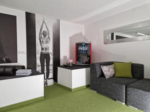 Μια τηλεόραση ή/και κέντρο ψυχαγωγίας στο A&M Apartment Ahorn/Hohenstadt