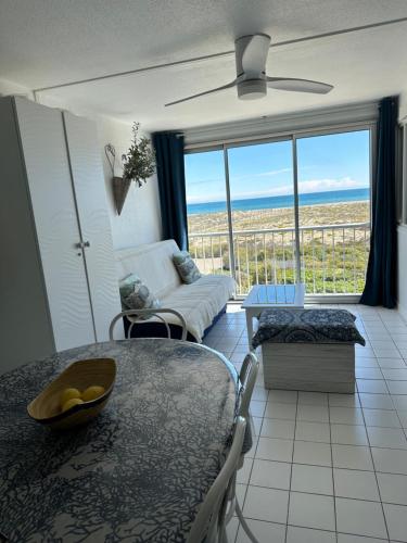 Posteľ alebo postele v izbe v ubytovaní Port Leucate : superbe appartement pleine vue mer