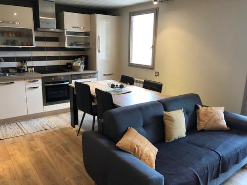 Appartement cosy dans une résidence avec piscine