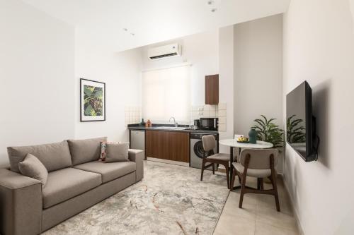 Kuchyň nebo kuchyňský kout v ubytování Livingville The Two-Fifty
