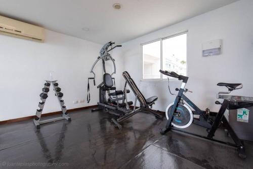 Fitnesscenter och/eller fitnessfaciliteter på Edificio Retiro del Caribe 503