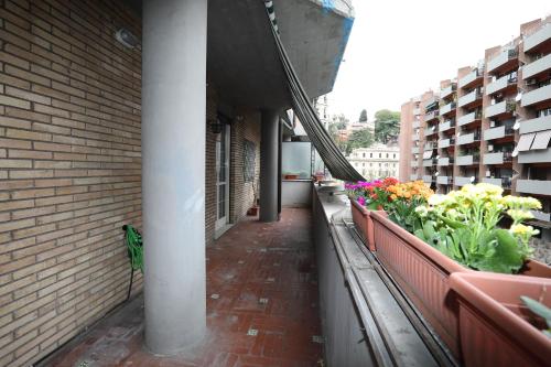 Viale Trastevere Apartment with Private Terrace