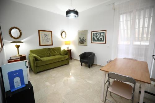 Viale Trastevere Apartment with Private Terrace