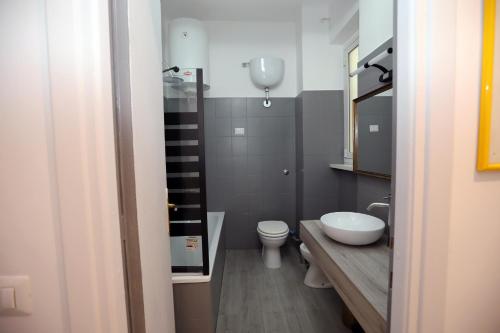 Viale Trastevere Apartment with Private Terrace