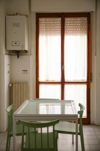 Quaint 2-BR outside ZTL